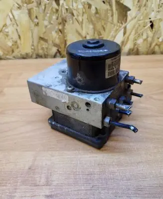 Volvo XC90 ABS Pump 30793445 10092504153
