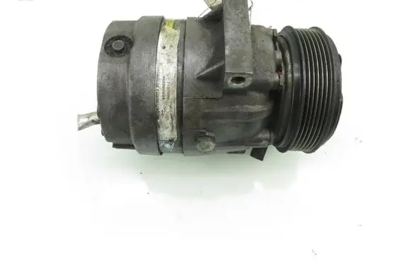 Renault Scenic I Air conditioning (A/C) compressor (pump) 7700105765