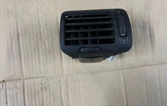 Volkswagen PASSAT B5.5 Dashboard side air vent grill/cover trim 3B0819703