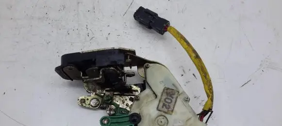 KIA Sorento Rear door lock 041223