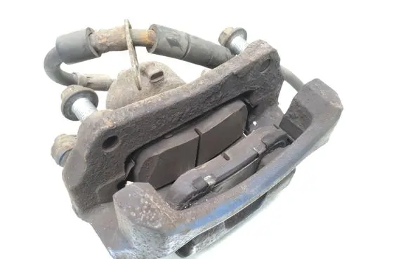Front brake caliper