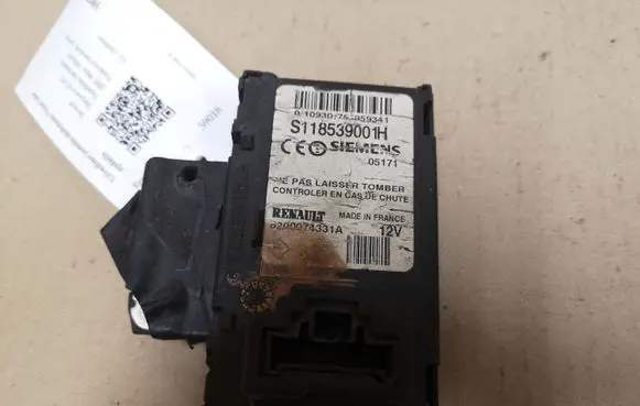 Renault Megane II Ignition key card reader S118539001H 8200074331A