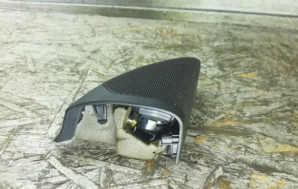 Opel Insignia A Front door high frequency speaker 13240950