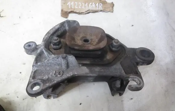 Renault Megane IV Gearbox mounting bracket GMAUTO4574097