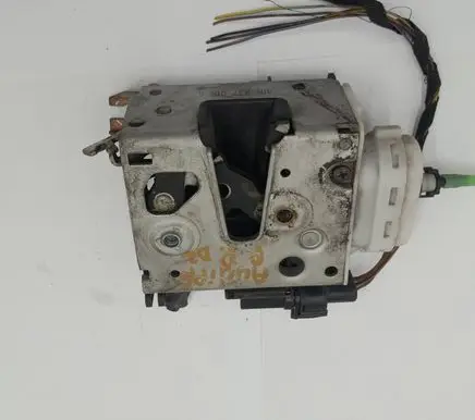Audi A8 S8 D2 4D Front door lock 4D1837016A