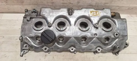 Toyota Corolla Verso E121 Rocker cam cover 