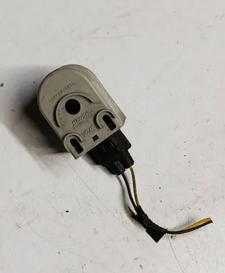 Suzuki SX4 S-Cross Central body control module 0689004670S4 0689004670