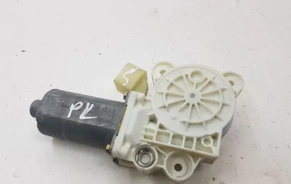 Mercedes-Benz E W211 Front door window regulator motor A2118202942 0130821970