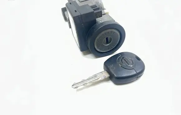 Nissan Primera Ignition lock 28590C9965