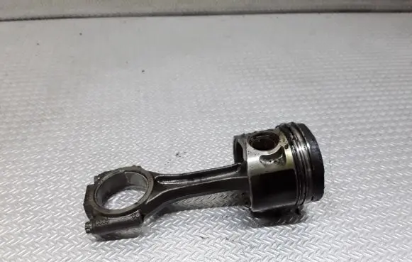Audi A3 S3 8P Piston with connecting rod