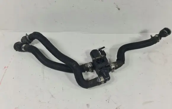 Alfa Romeo Stelvio Engine coolant pipe/hose