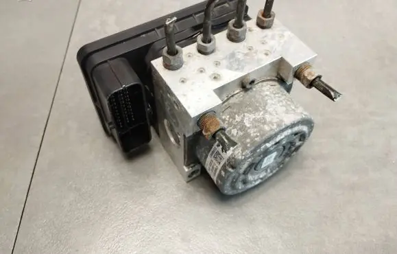 Dacia Dokker ABS Pump 476608796R CAS100 10022002644