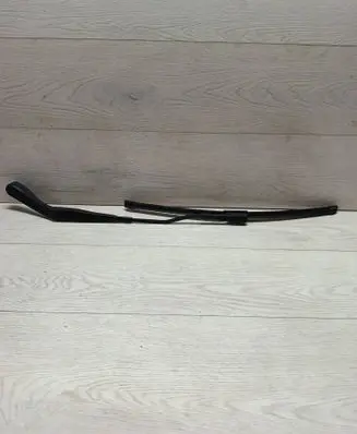 Mercedes-Benz E W213 Front wiper blade arm A2138205302