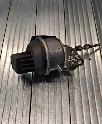 Volkswagen PASSAT B7 Turbine electric control actuator CZ306033