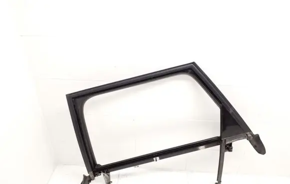 Audi A4 S4 B7 8E 8H Rear door window/glass frame 