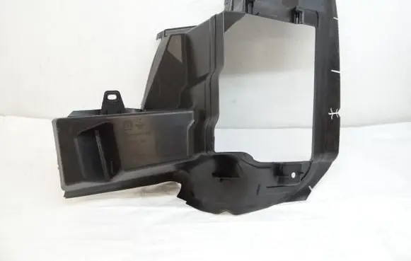 Peugeot Traveller Intercooler air guide/duct channel 9849413680