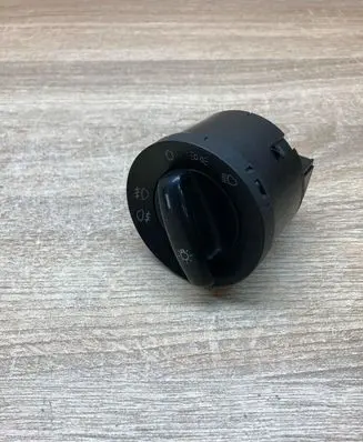 Volkswagen Touran I Light switch 1T0941431Q