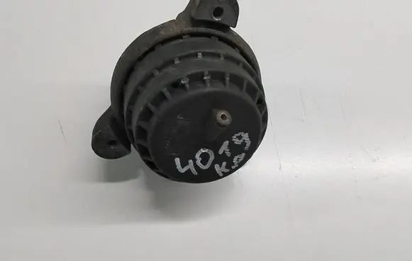 BMW 5 F10 F11 Engine mount bracket 139811