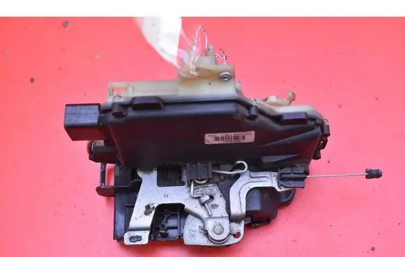 Seat Leon (1M) Front door lock 3B1837015Q