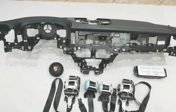 Porsche Cayenne (9Y0 9Y3) Dashboard 2847479 9Y1858005