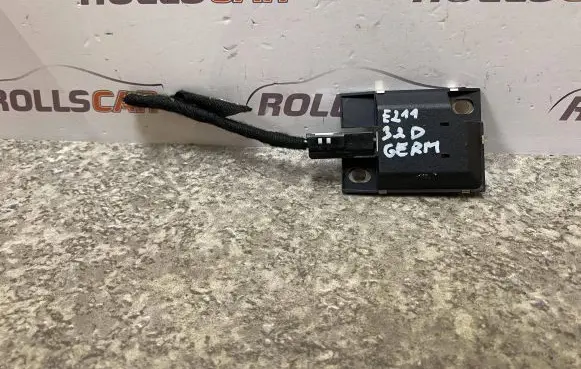 Mercedes-Benz E W211 Antenna control unit A2118203375