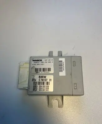 BMW 5 F10 F11 Air suspension control unit module (rear) 6798937 4461500630 004002000