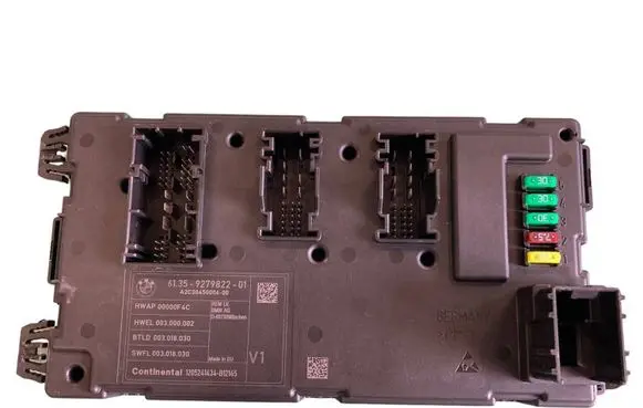 BMW 1 F20 F21 Fuse module 9279822 A2C3045000600