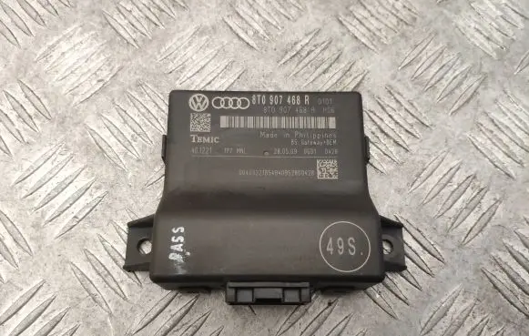 Audi A5 8T 8F Gateway control module 8T0907468R
