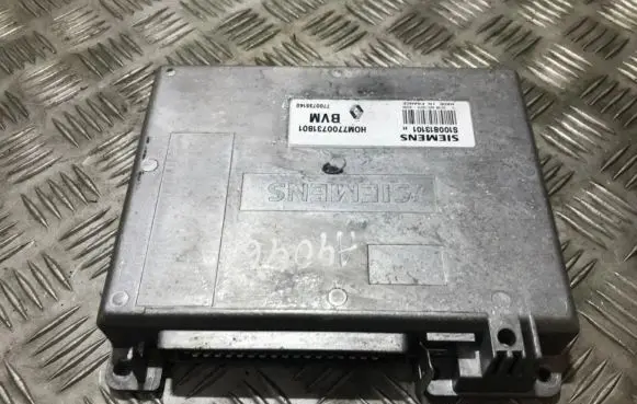 Renault 19 Engine control unit/module 7700735140 hom7700731801