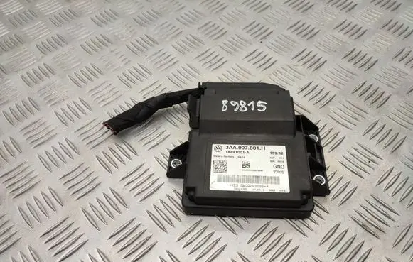 Volkswagen PASSAT B7 Hand brake control module 3AA907801H