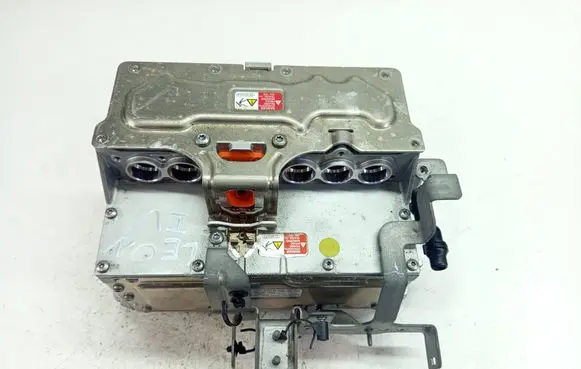Seat Leon IV Voltage converter/converter module 5WA907070B