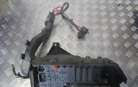 Volvo S60 Fuse box set 9494210