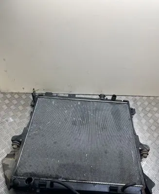 Nissan Navara D40 Coolant radiator