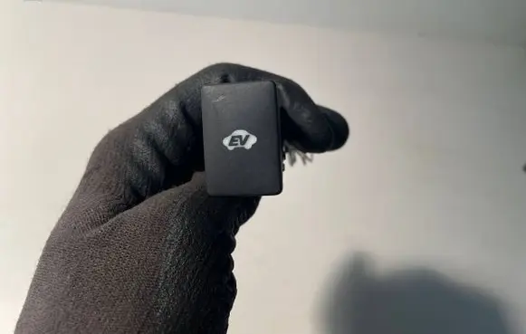 Toyota Prius (XW20) Other switches/knobs/shifts 15B060