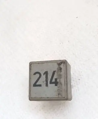 Volkswagen Golf III Other relay 443951253K