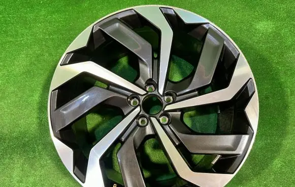 Audi e-tron R21 alloy rim 