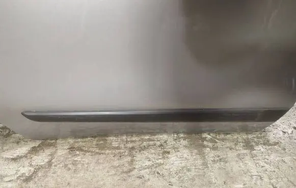 Nissan Note (E11) Rear door trim (molding)
