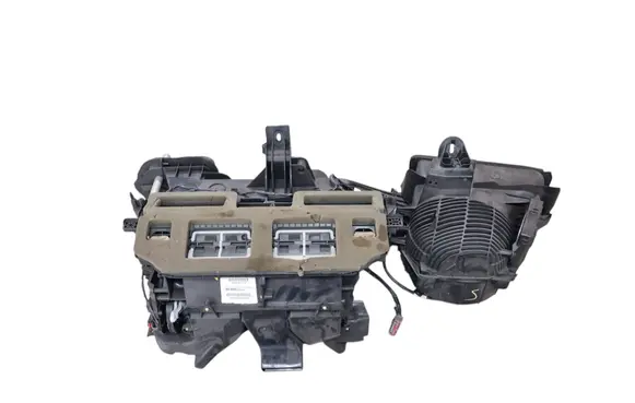 Dodge Challenger Interior heater climate box assembly P68430171AA