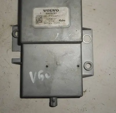 Volvo V50 GPS navigation control unit/module 30679781