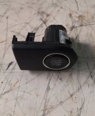 KIA Xceed Tailgate/trunk/boot open switch 