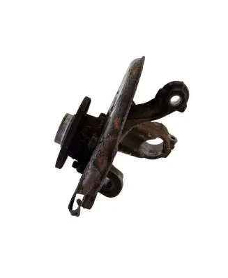 Volkswagen Golf V Front wheel hub