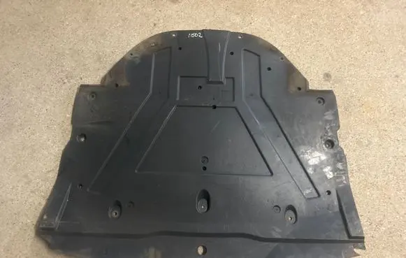 Nissan Qashqai Engine splash shield/under tray 758904EA0A