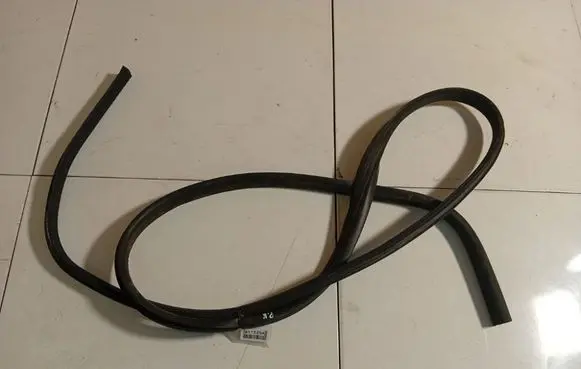 Ford Mondeo MK IV Rubber seal front coupe door 