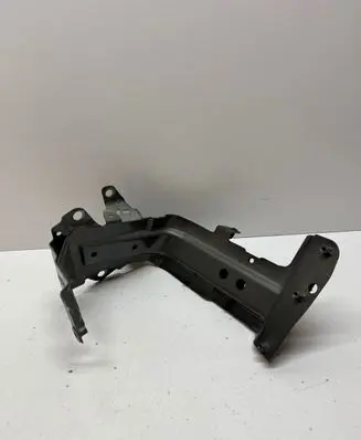 Audi Q7 4M Fender mounting bracket 4m0821131c 4m0821137b