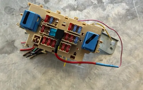 Nissan Qashqai Fuse module