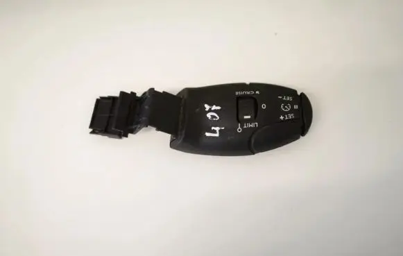 Peugeot 407 Multifunctional control switch/knob 