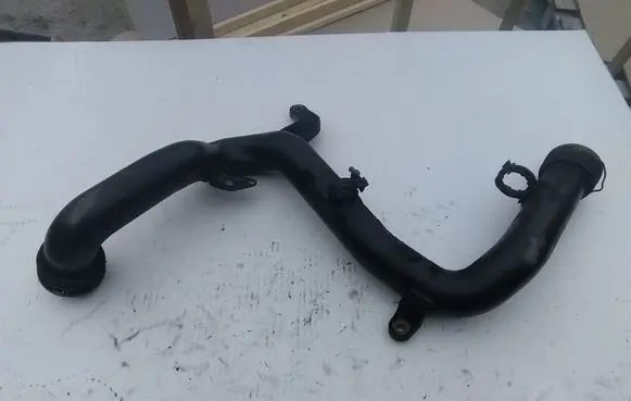 Volkswagen Golf V Intercooler hose/pipe 1K0145770B