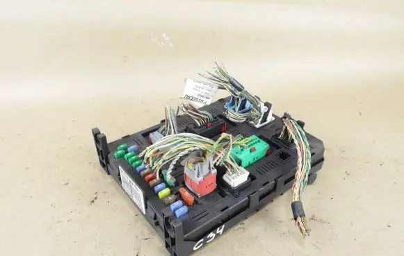 Citroen C4 I Fuse module 9661940480 01280306 BSI2004H0501