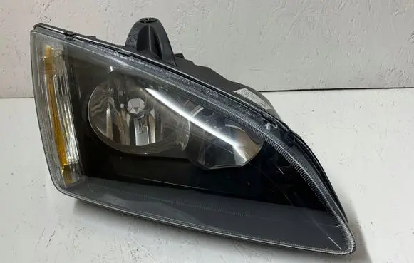 Ford Focus Headlight/headlamp