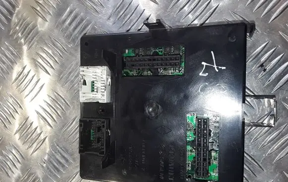 Renault Espace - Grand espace IV Immobilizer control unit/module 8200491807 8200500348 8200447435
